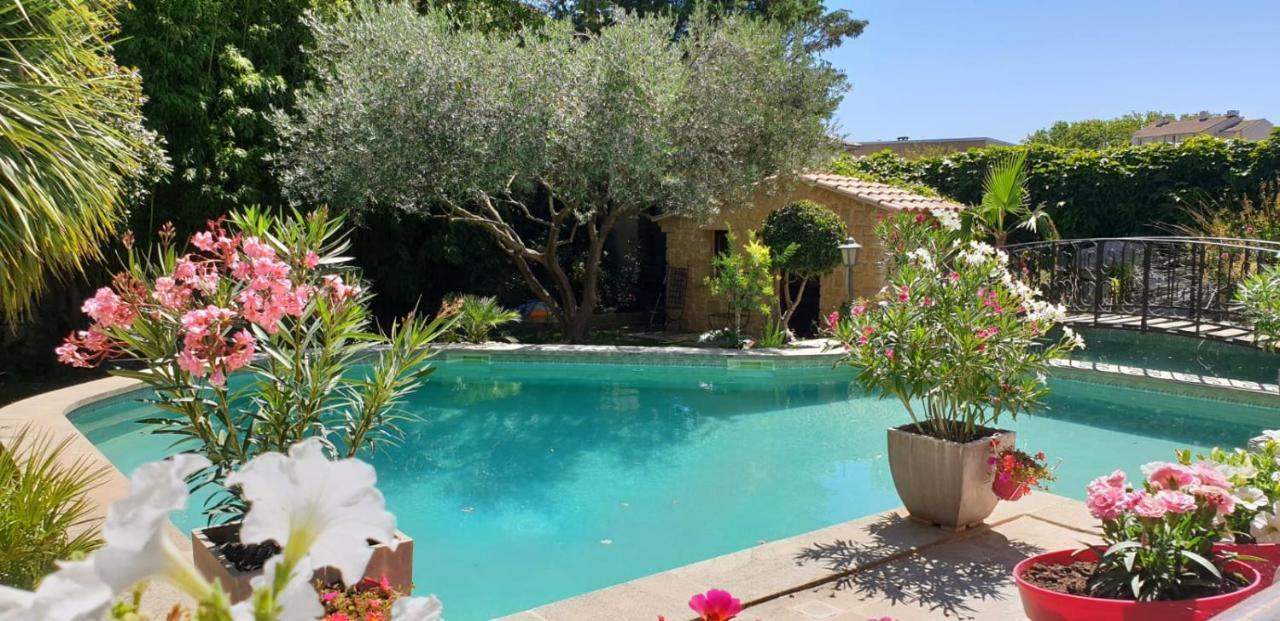 Villa Solary Le Pontet  Exterior photo